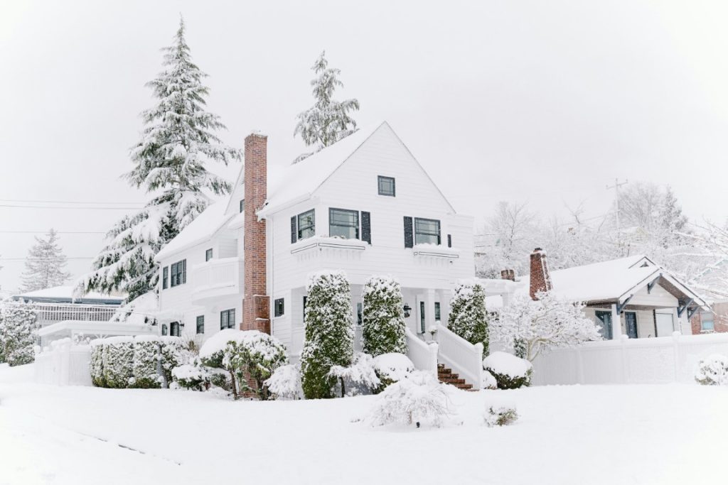 Is Your Home Ready For Winter? Here are 6 Quick Tips.