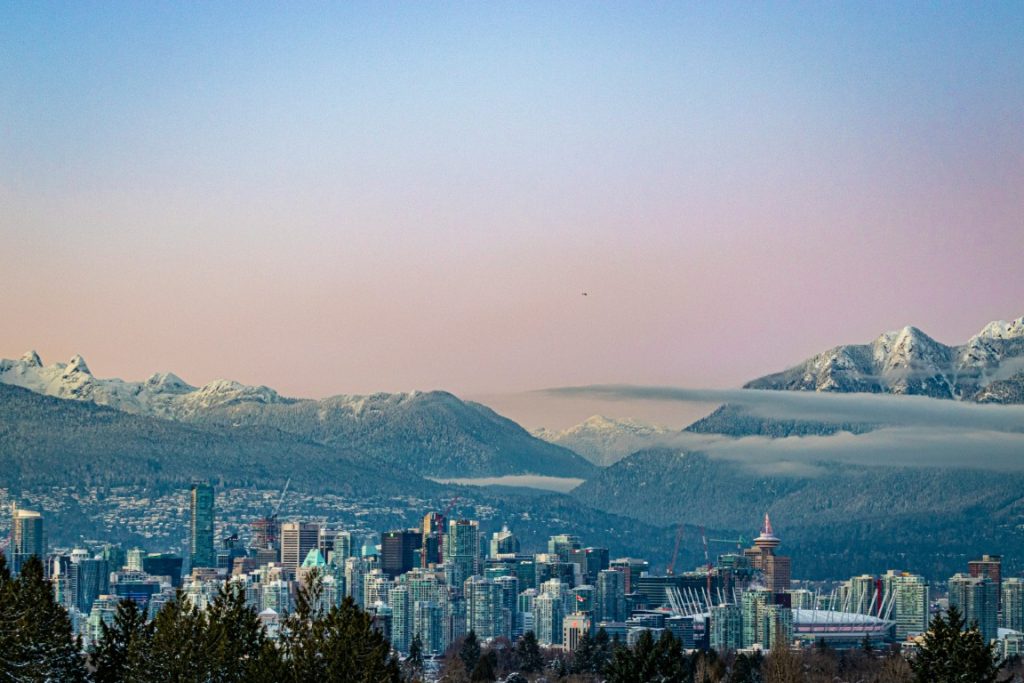 Vancouver Property Market Looking Ahead – Is It Time To Buy?